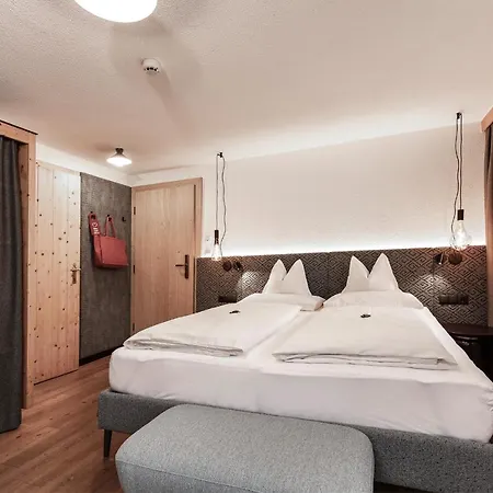Urbanhof 3*