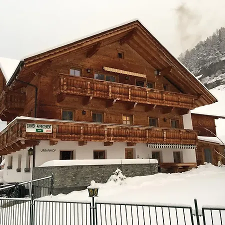 Urbanhof فندق 3*